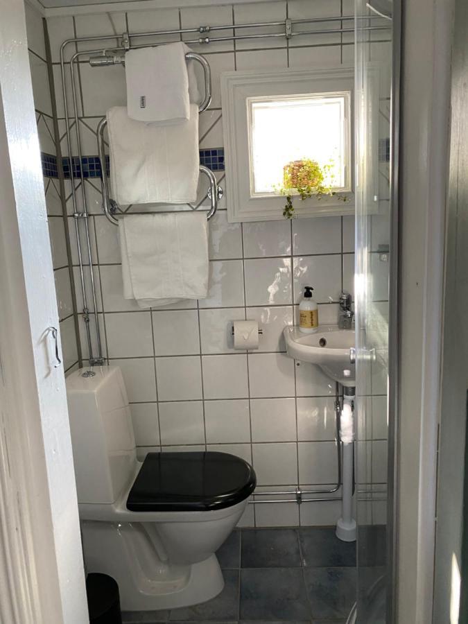 B&B Bland Ormbunkar Och Rosor ฟัลเคนเบิร์ก ภายนอก รูปภาพ